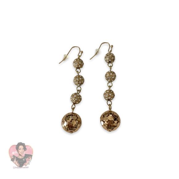 NEIMAN MARCUS Graduating Hanging Earrings with CZ - Picture 1 of 2